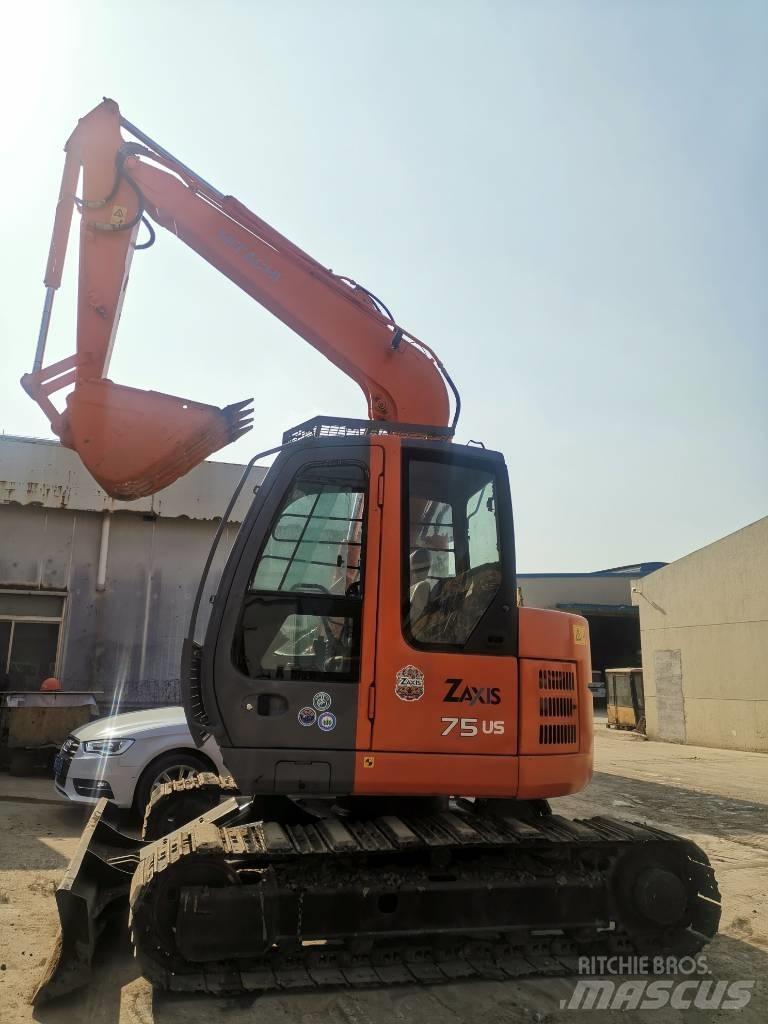 Hitachi ZX 75 Paletli ekskavatörler