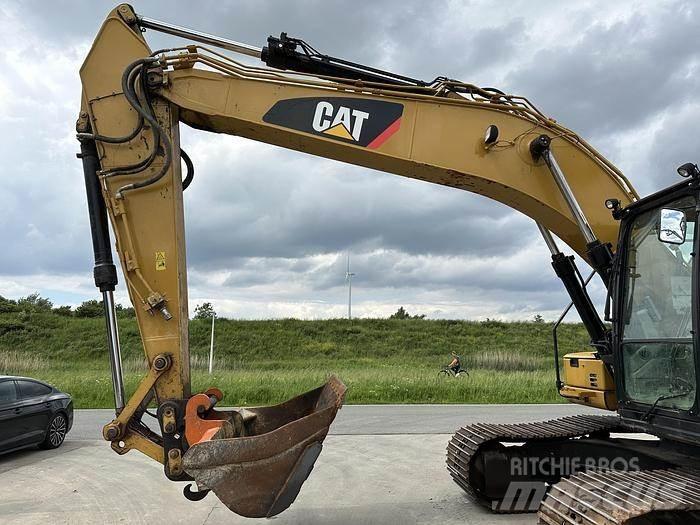 CAT 320FL Paletli ekskavatörler