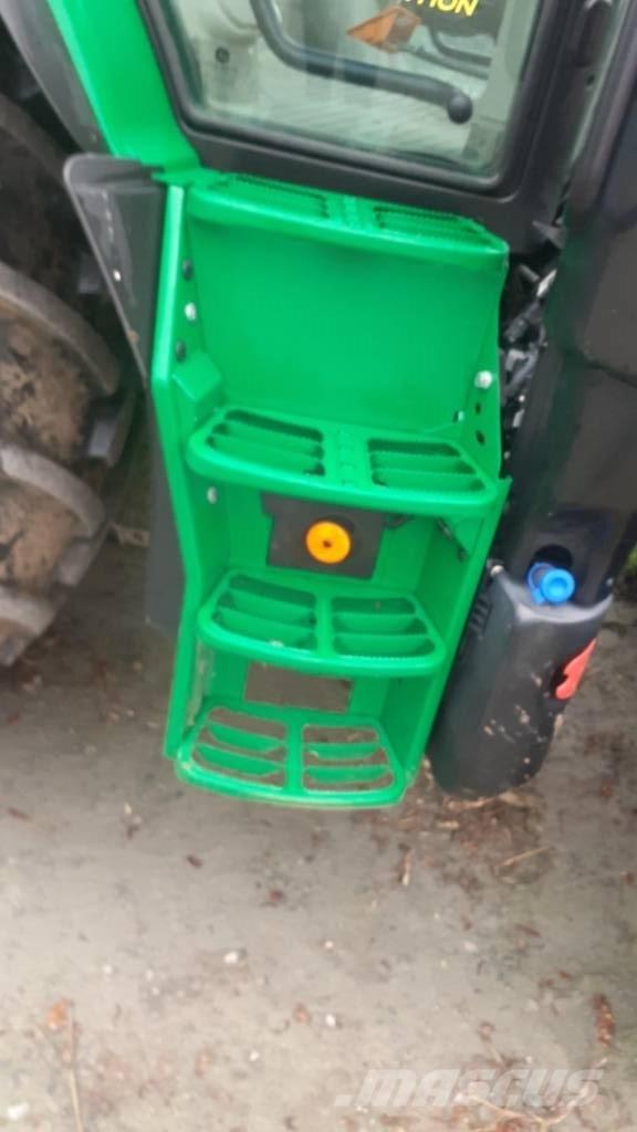 John Deere 6110 R Traktörler