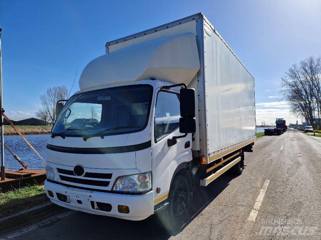 Hino 3815 Kapali kasa kamyonlar