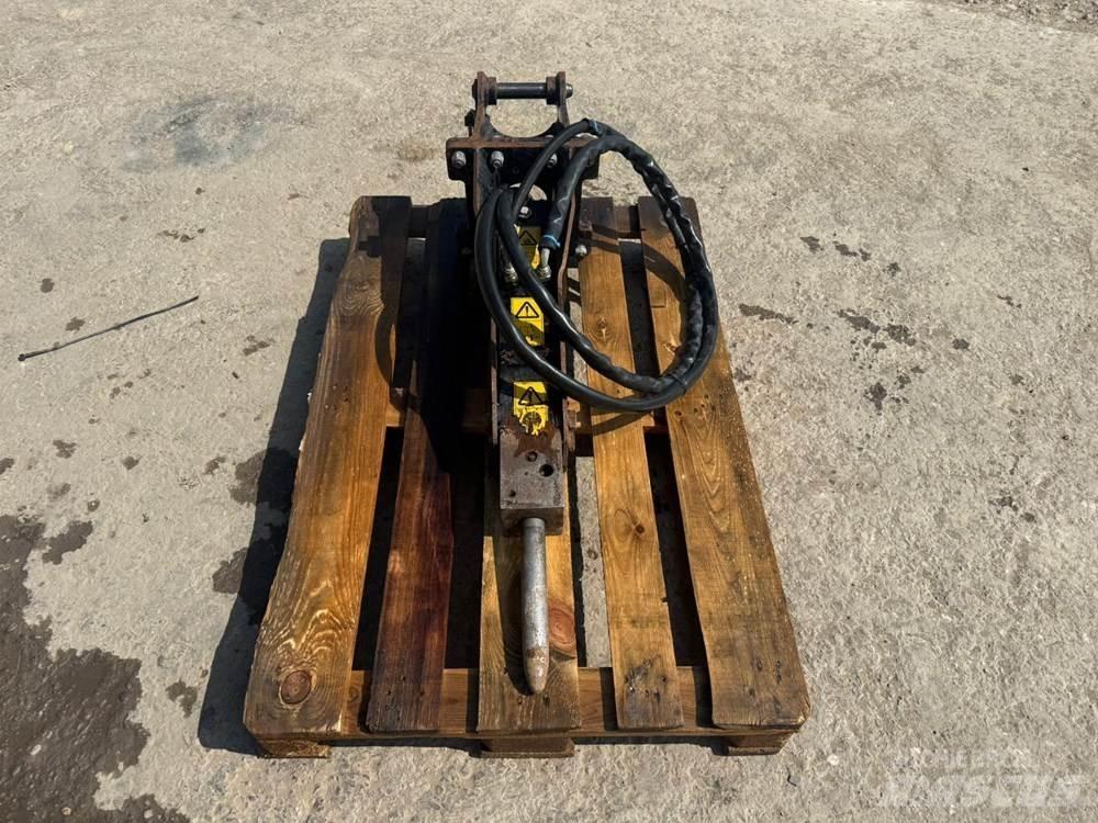 JCB HM012T BREAKER Diger traktör aksesuarlari