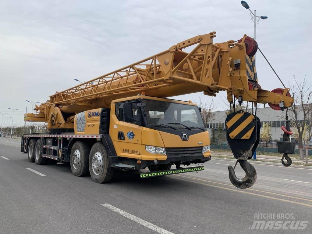 XCMG QY70KC Yol-Arazi Tipi Vinçler (AT)