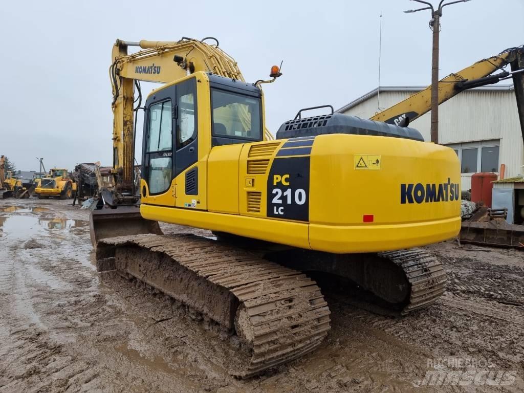 Komatsu PC 210-8 Paletli ekskavatörler
