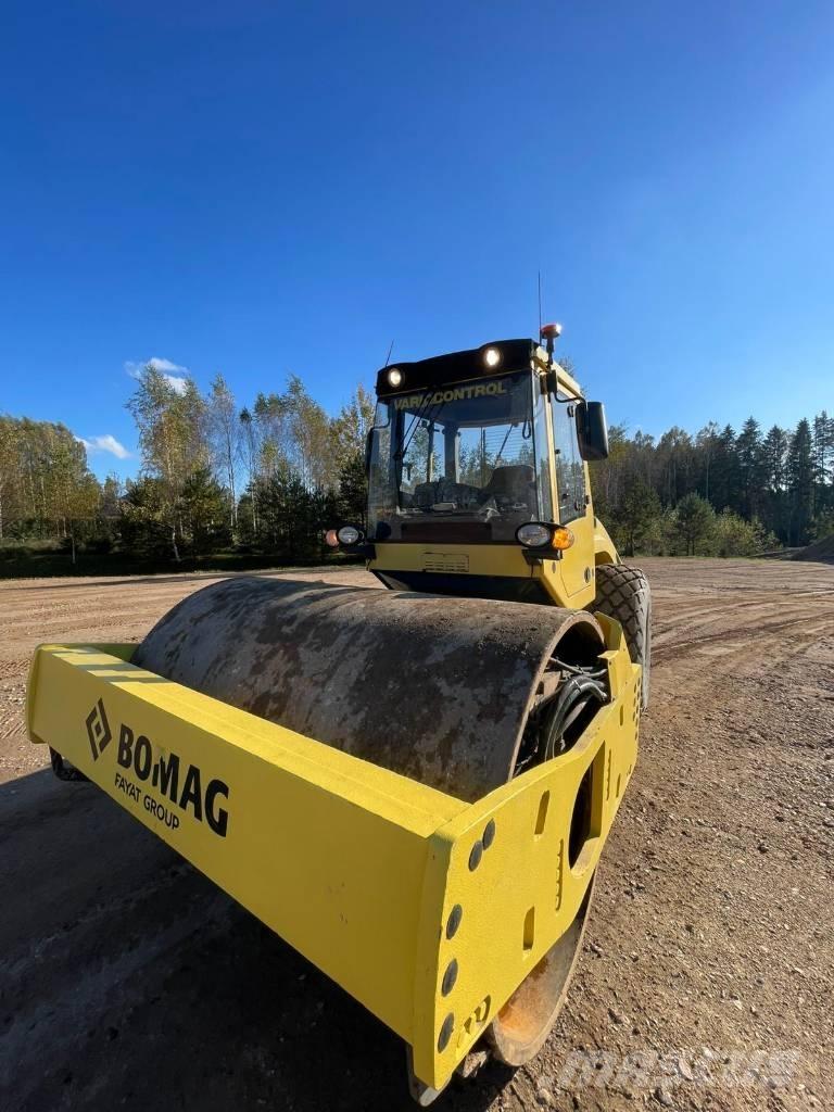 Bomag 213 DH-4 Tek tamburlu silindirler