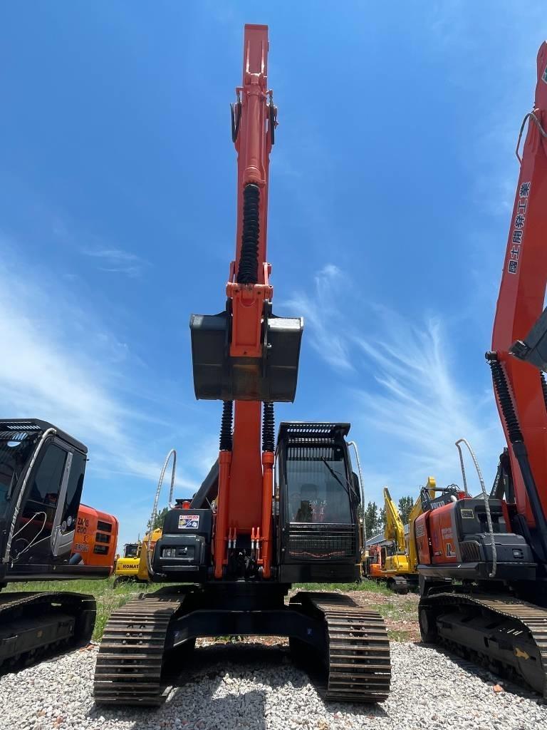 Hitachi ZX 200 Paletli ekskavatörler