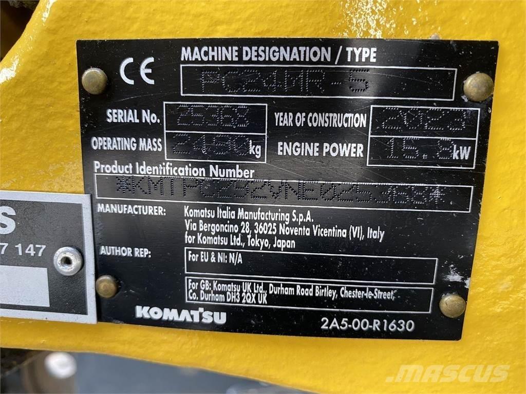 Komatsu PC24MR-5 Lastik tekerli ekskavatörler