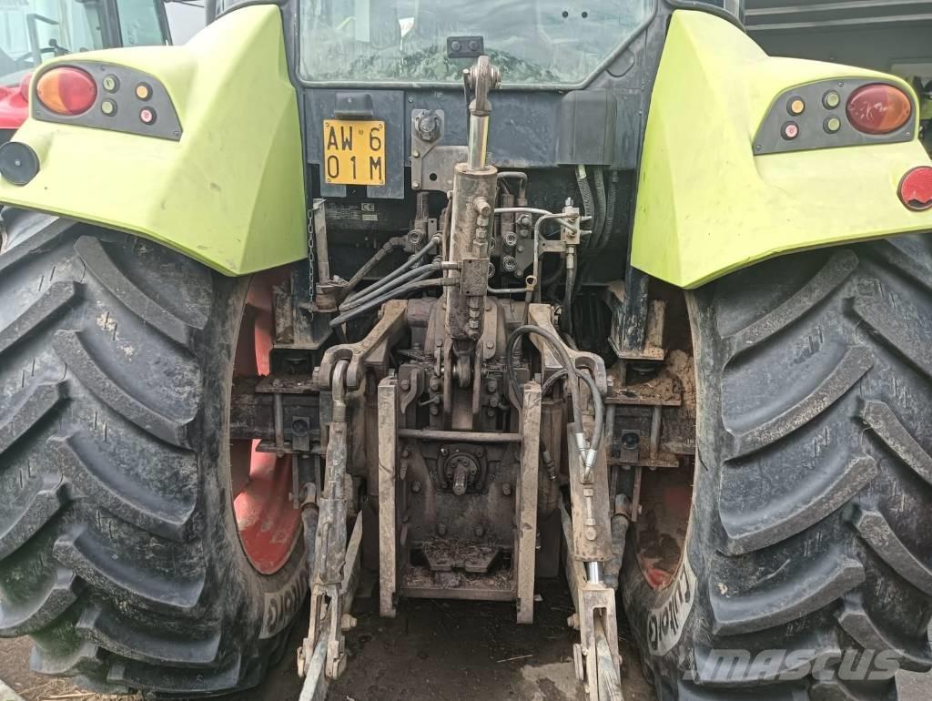 CLAAS Arion 420 Traktörler