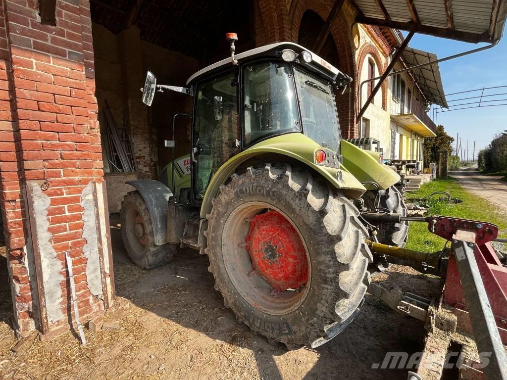 CLAAS Arion 420 Traktörler