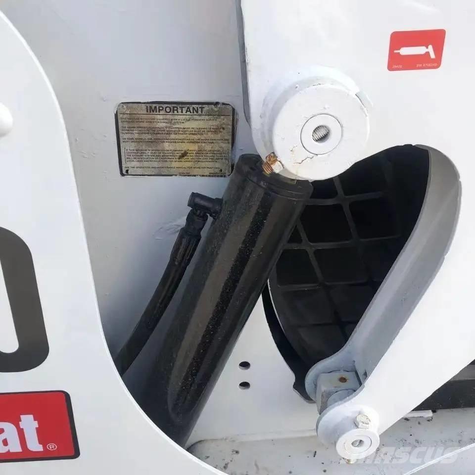 Bobcat S300 Skid steer loderler