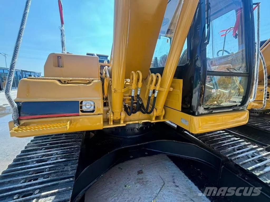 CAT 320 B L Paletli ekskavatörler