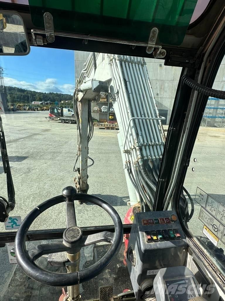 Takeuchi TB 175 W Lastik tekerli ekskavatörler