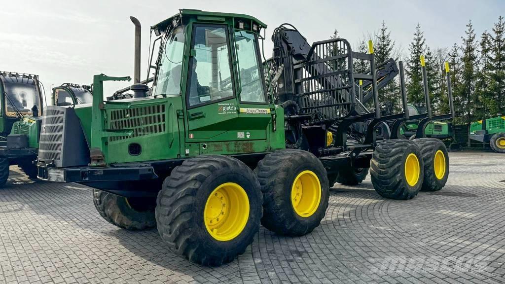 John Deere 1110 D Tomruk yükleyici traktörler