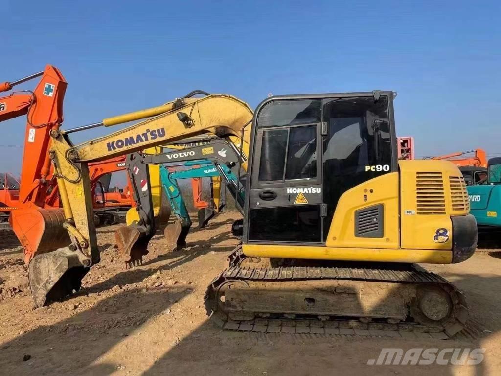 Komatsu PC 70-8 Paletli ekskavatörler