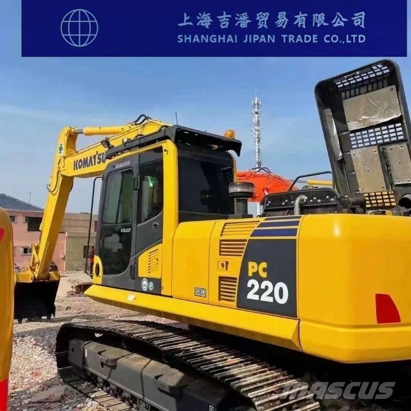 Komatsu PC 220 Paletli ekskavatörler