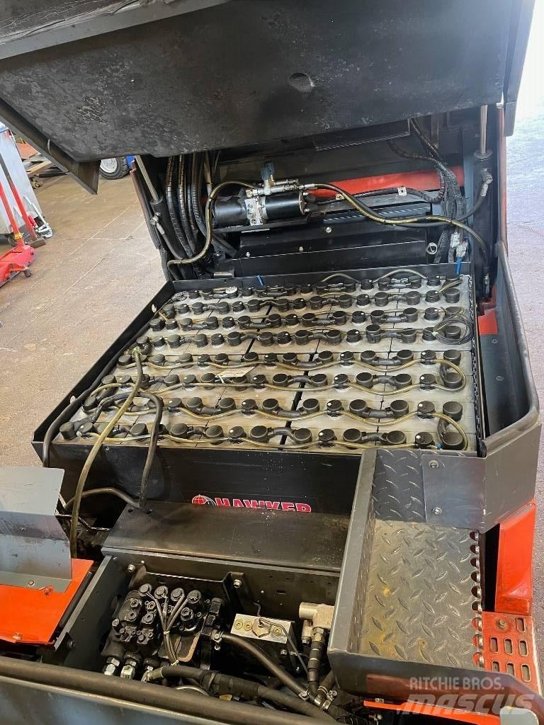 Toyota 7FBMF30 Elektrikli forkliftler