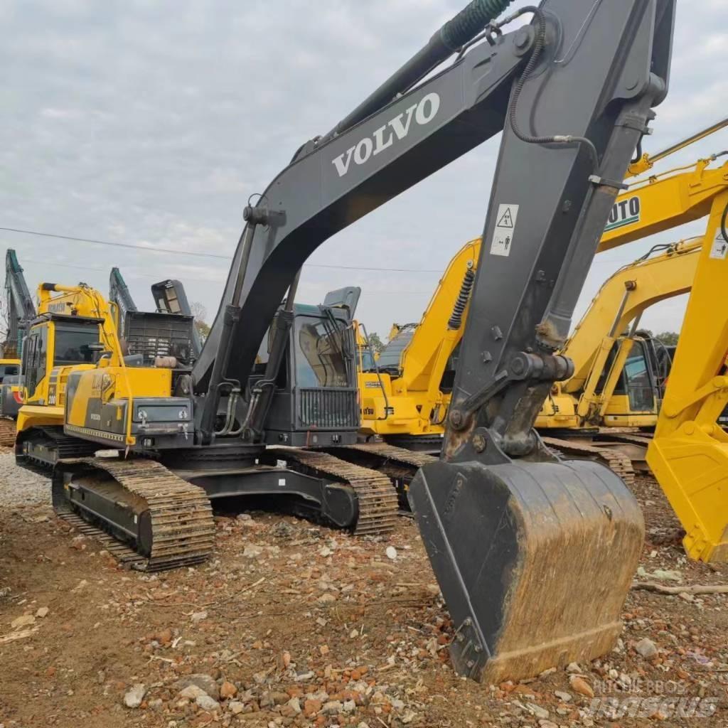 Volvo EC 240 Paletli ekskavatörler
