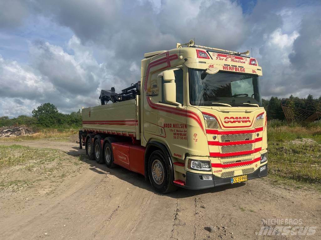 Scania R 520 Tridem Araç üzeri vinçler