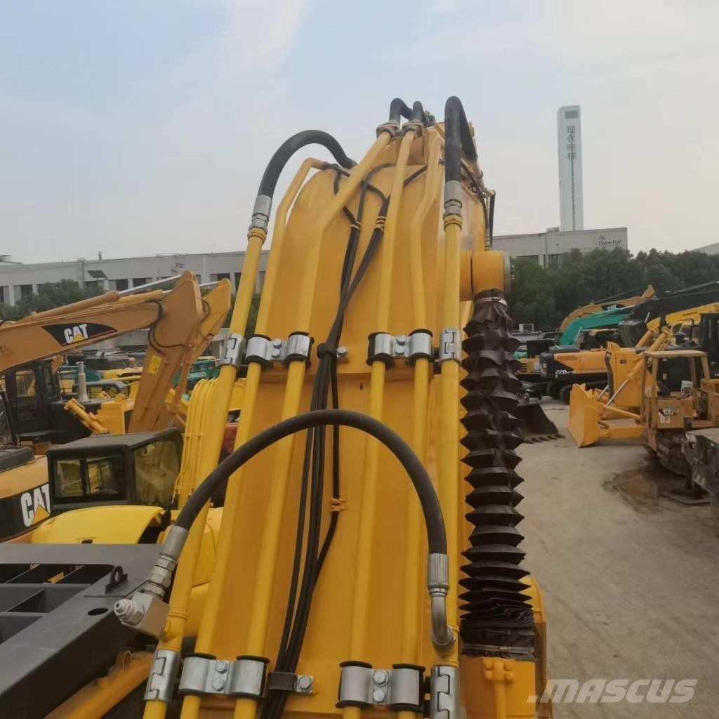 Komatsu PC 220-8 Paletli ekskavatörler