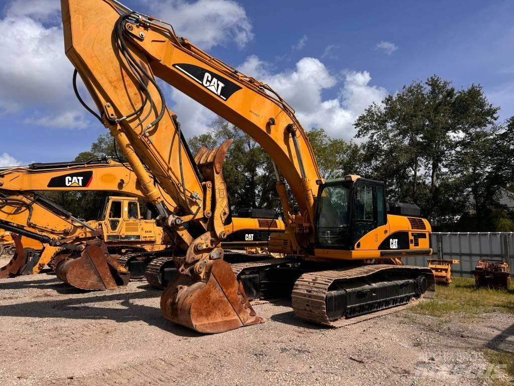 CAT 330 D L Paletli ekskavatörler