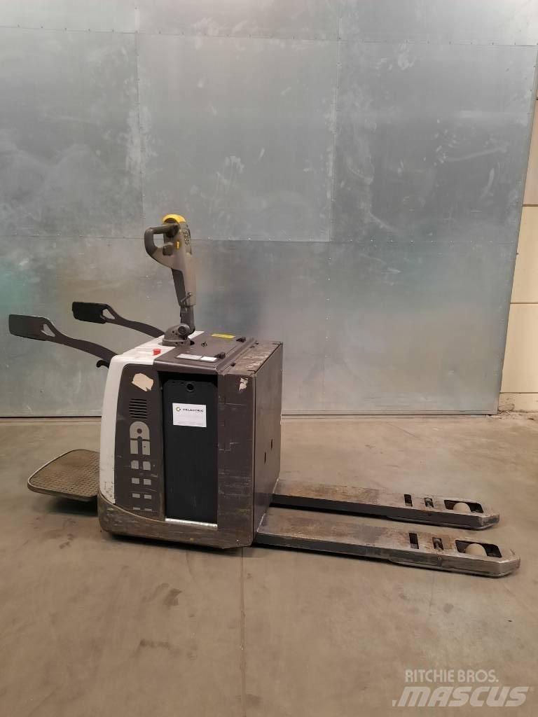 UniCarriers PMR200P Düsük seviye platformu