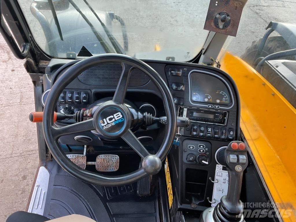 JCB 536-70 AGRI PRO Tarimsal teleskopik yükleyiciler