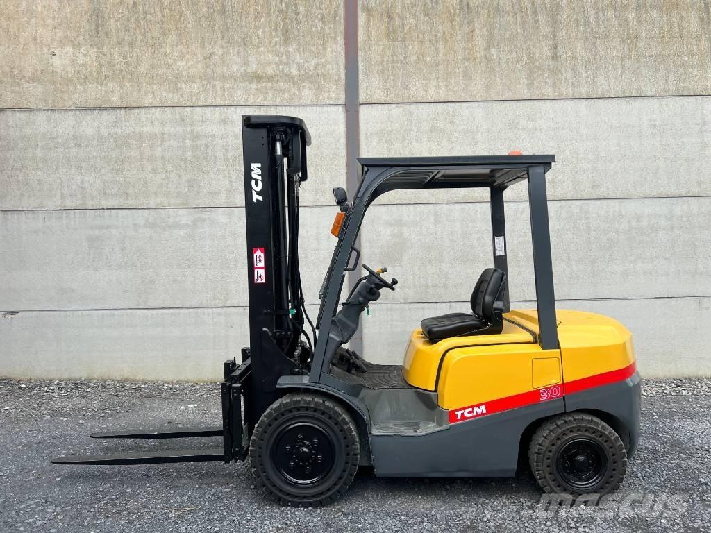 TCM FD30T3 Dizel forkliftler