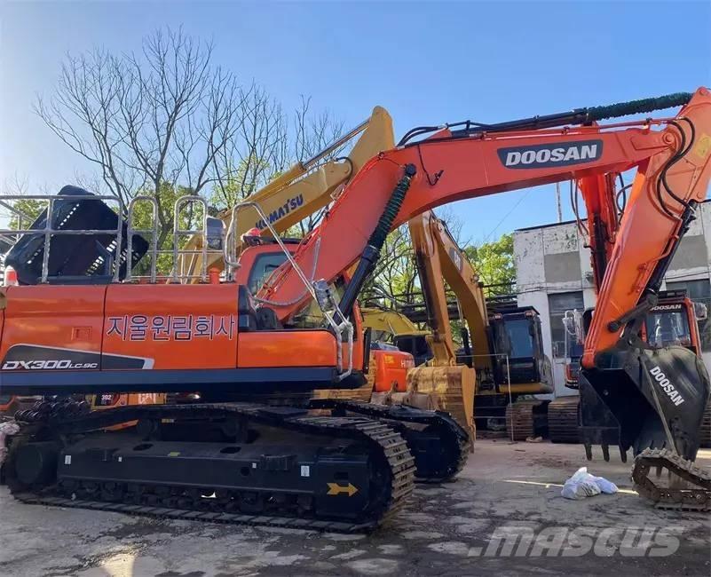Doosan DX300LC-9C Paletli ekskavatörler