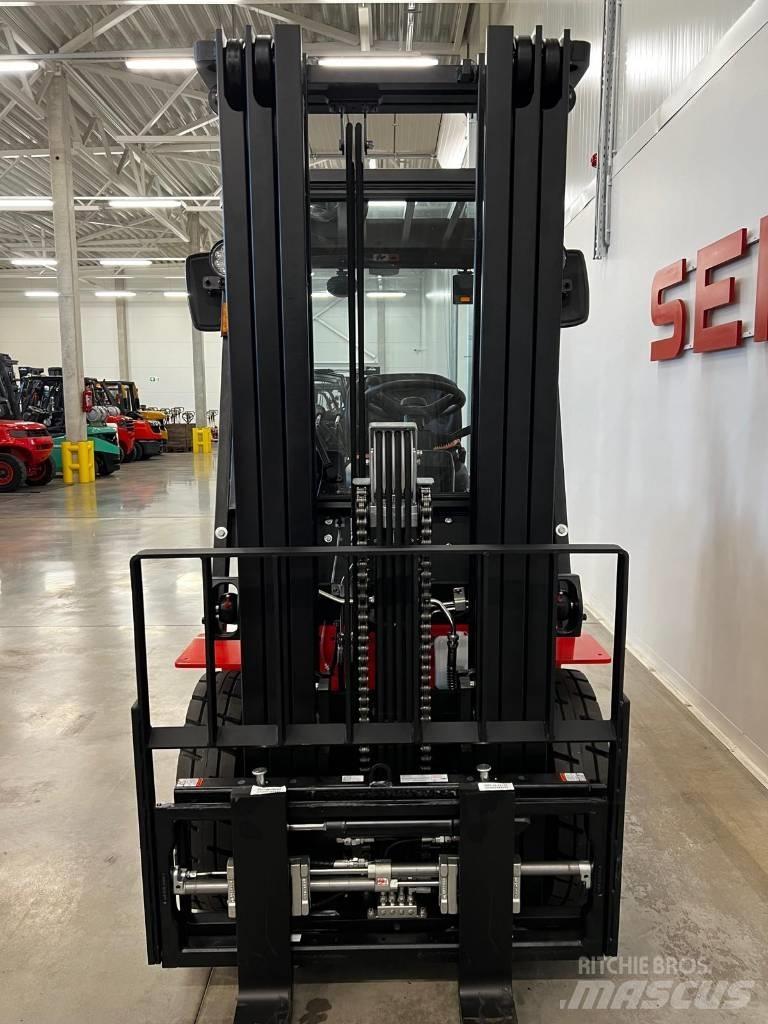 EP EQUIPMENT EFL252 Elektrikli forkliftler