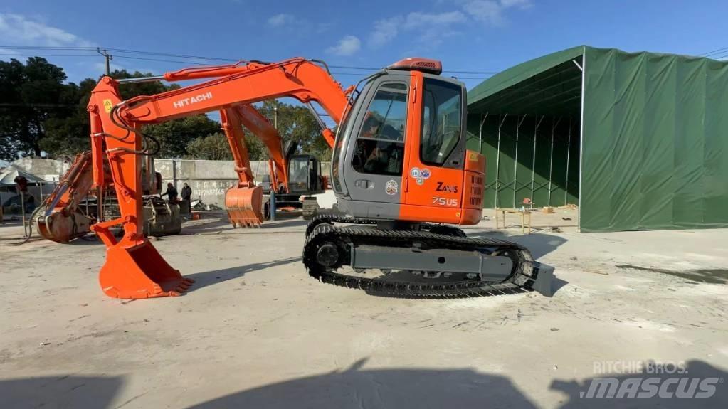 Hitachi ZX75US Mini ekskavatörler, 7 tona dek