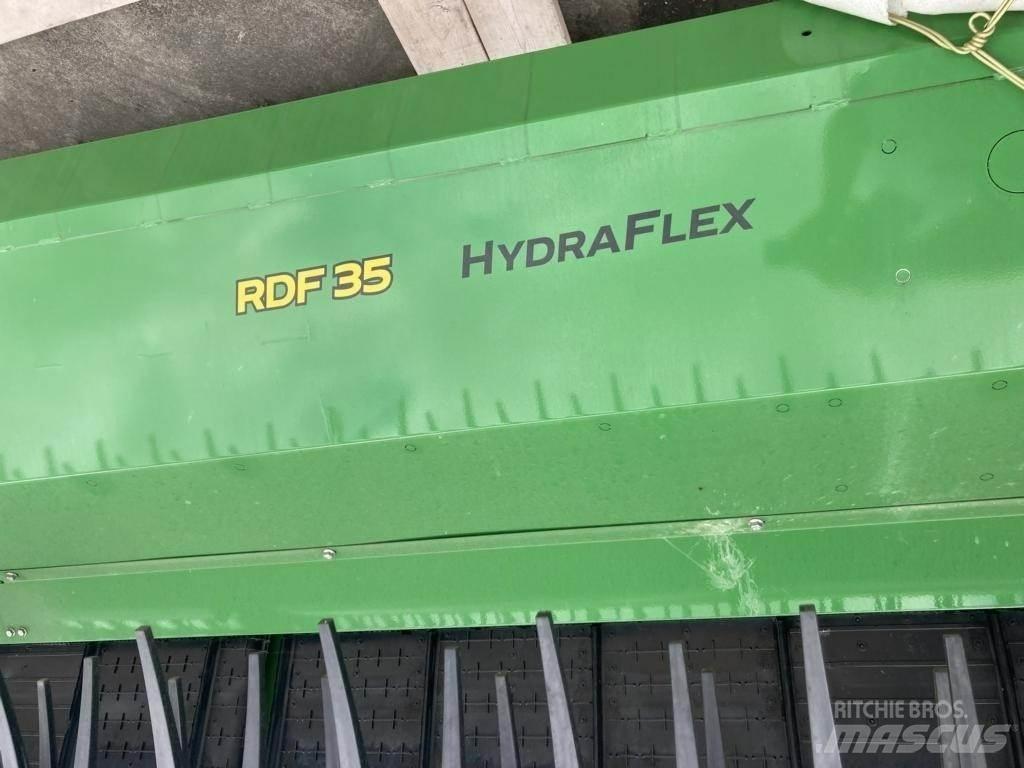 John Deere RDF35 Agaç kesme robotlari