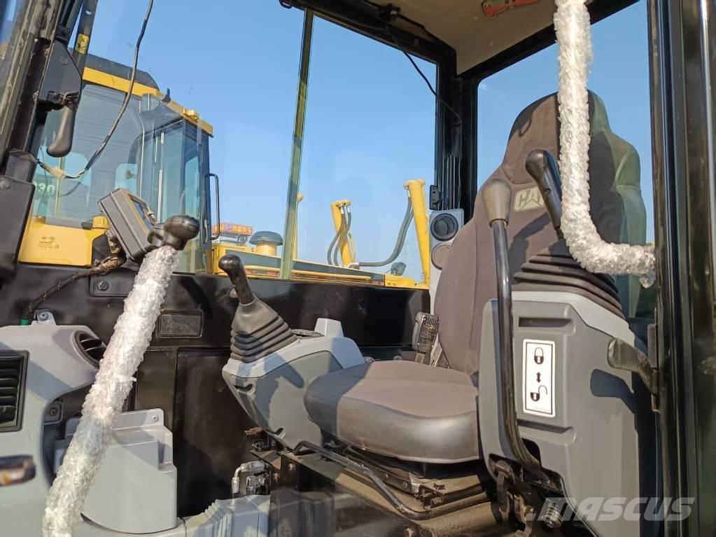 CAT 305.5 Mini ekskavatörler, 7 tona dek