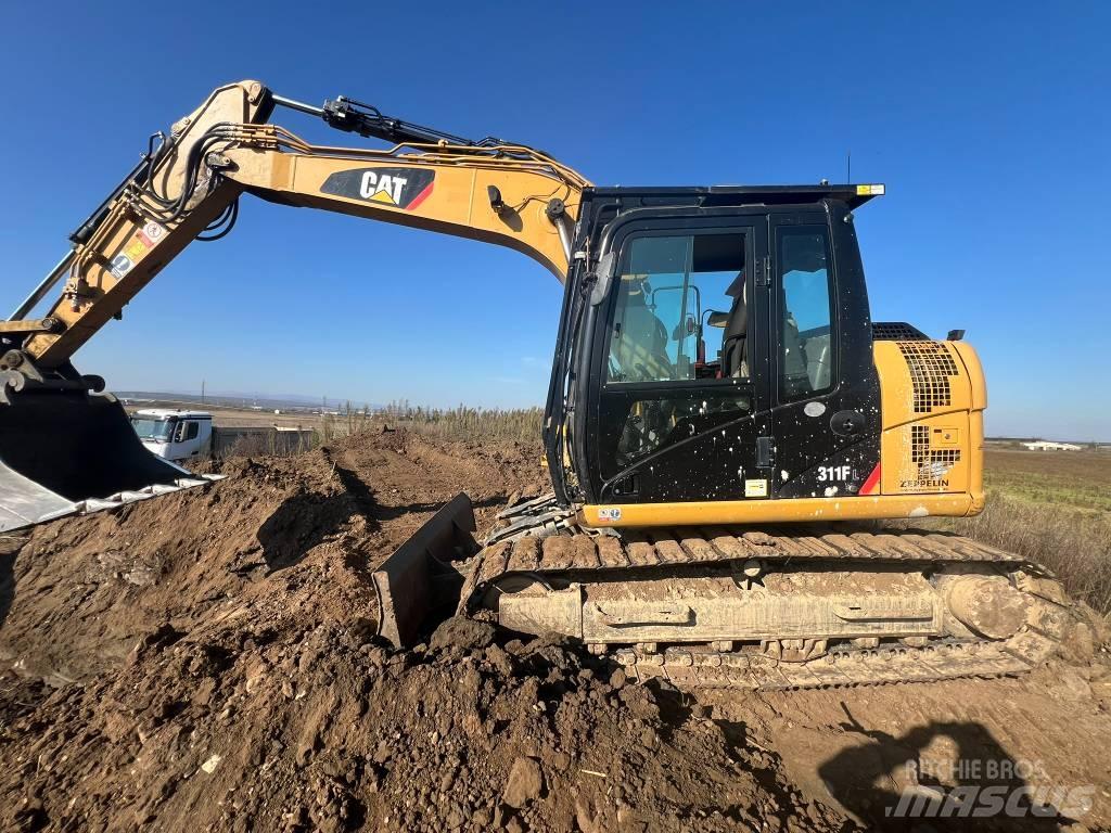 CAT 311 FL Paletli ekskavatörler