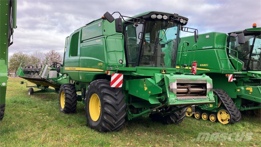 John Deere C 670 Biçerdöverler