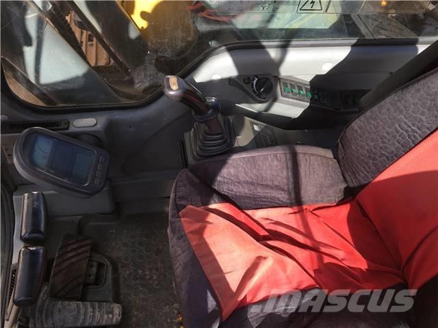 Volvo EC210B Paletli ekskavatörler