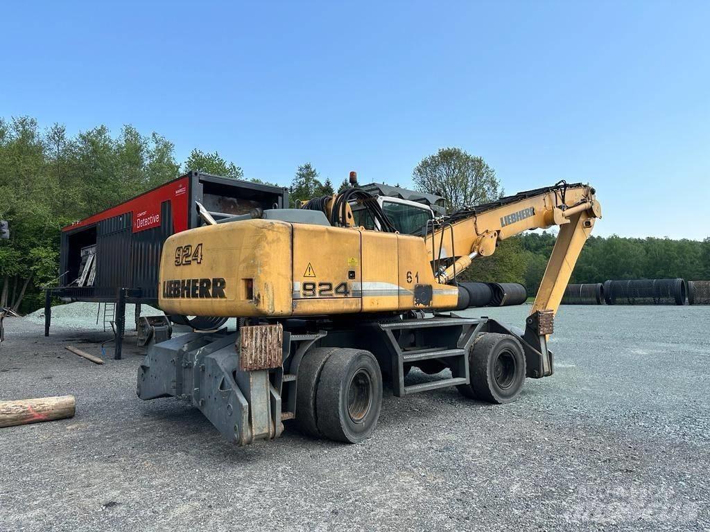Liebherr A 924C-HD Lastik tekerli ekskavatörler