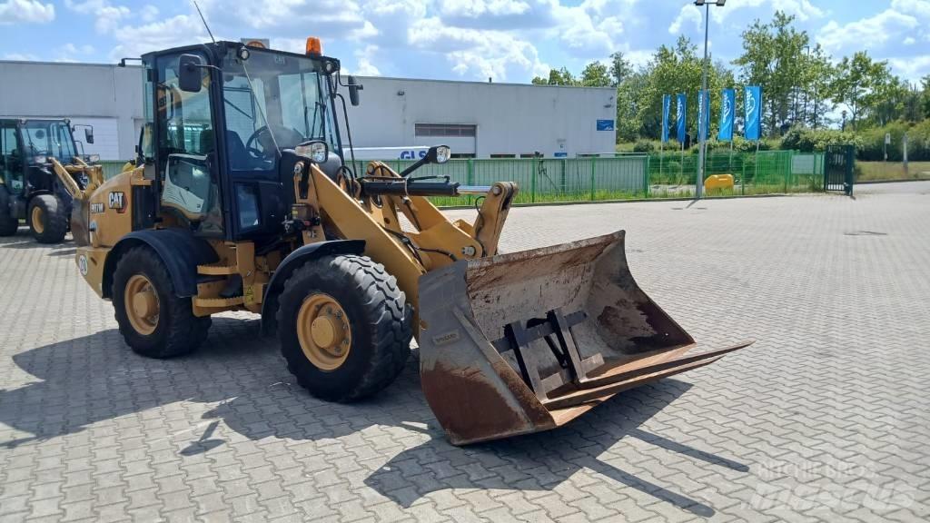 CAT 907 M Tekerlekli yükleyiciler