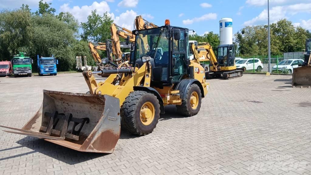 CAT 907 M Tekerlekli yükleyiciler