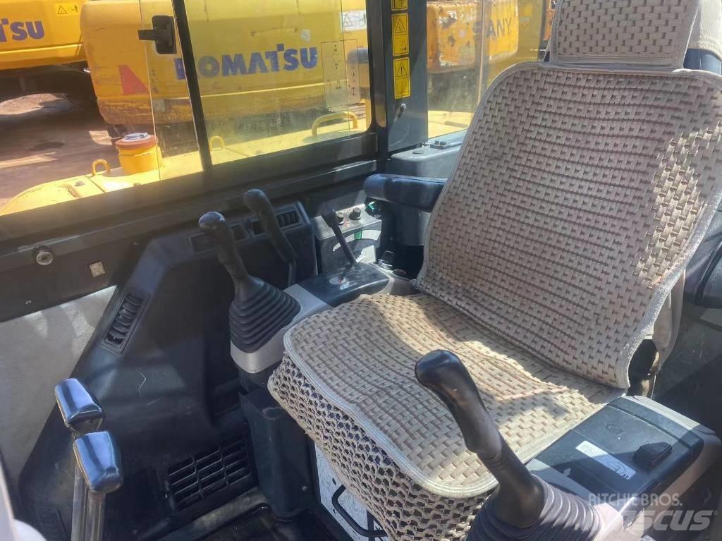 Komatsu PC56 Paletli ekskavatörler
