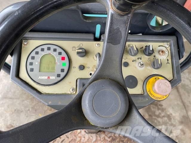 Ammann ARX 26.1-2 Çift tamburlu silindirler