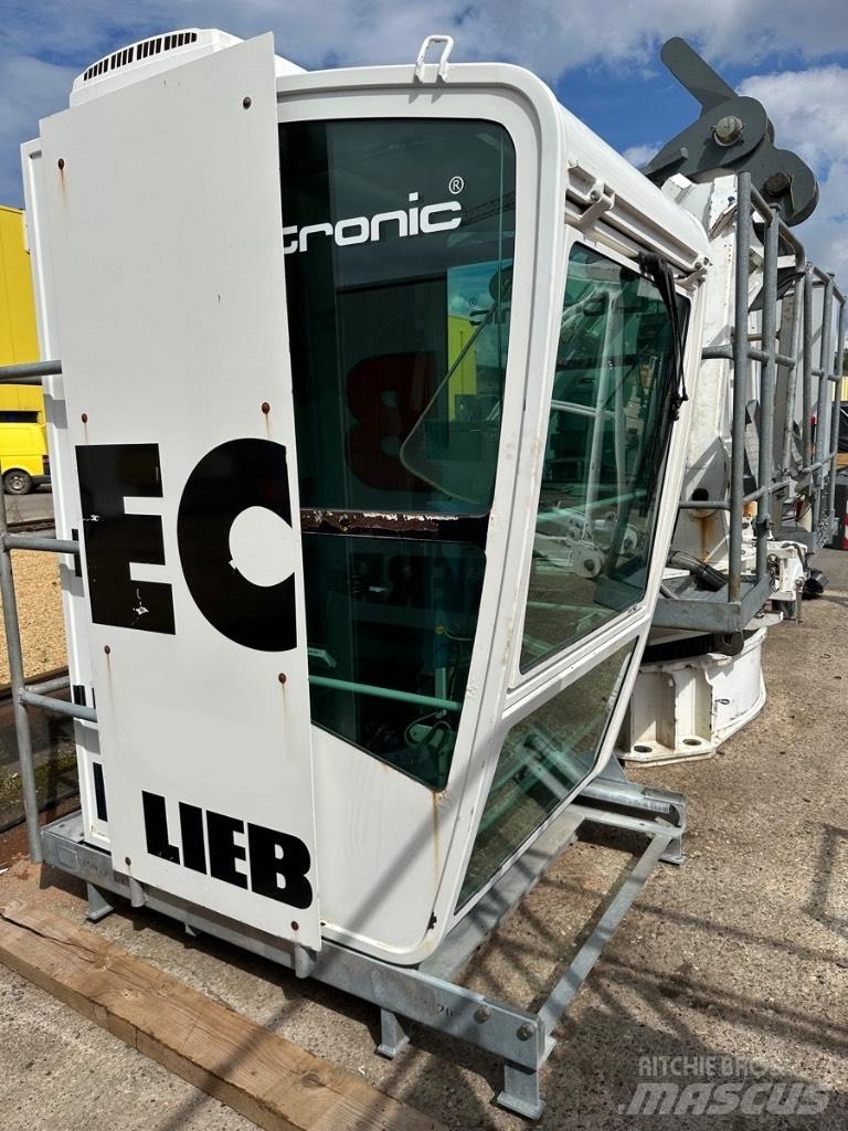 Liebherr 150 ECB 8 Kule vinçler