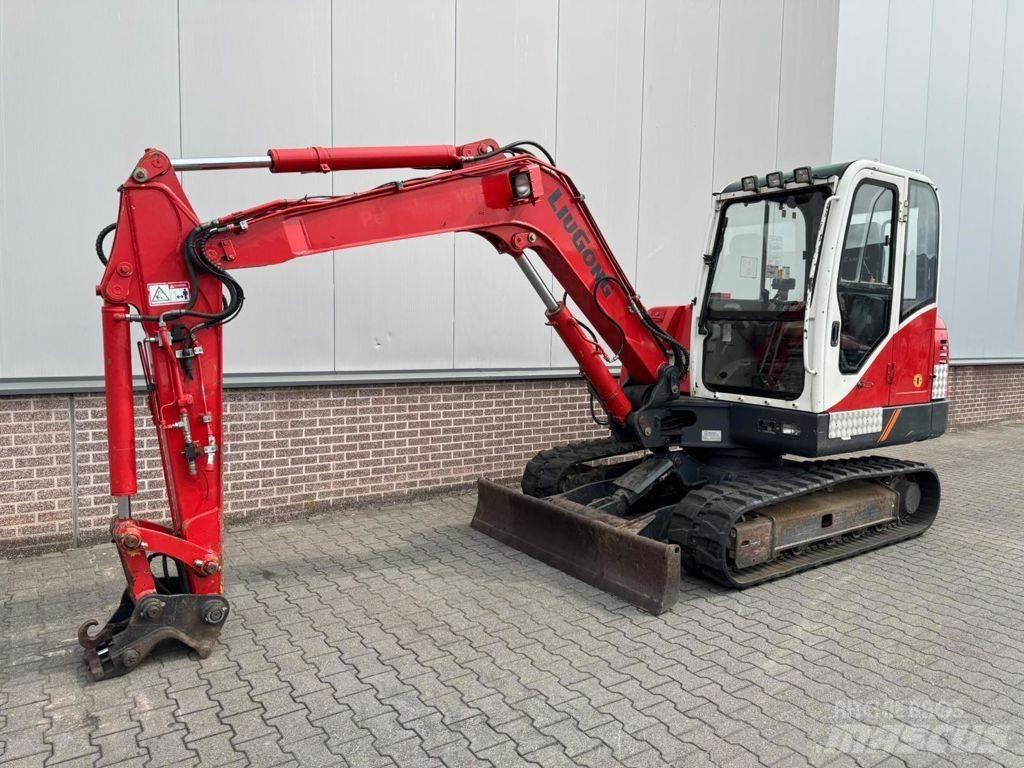 LiuGong CLG906C Paletli ekskavatörler