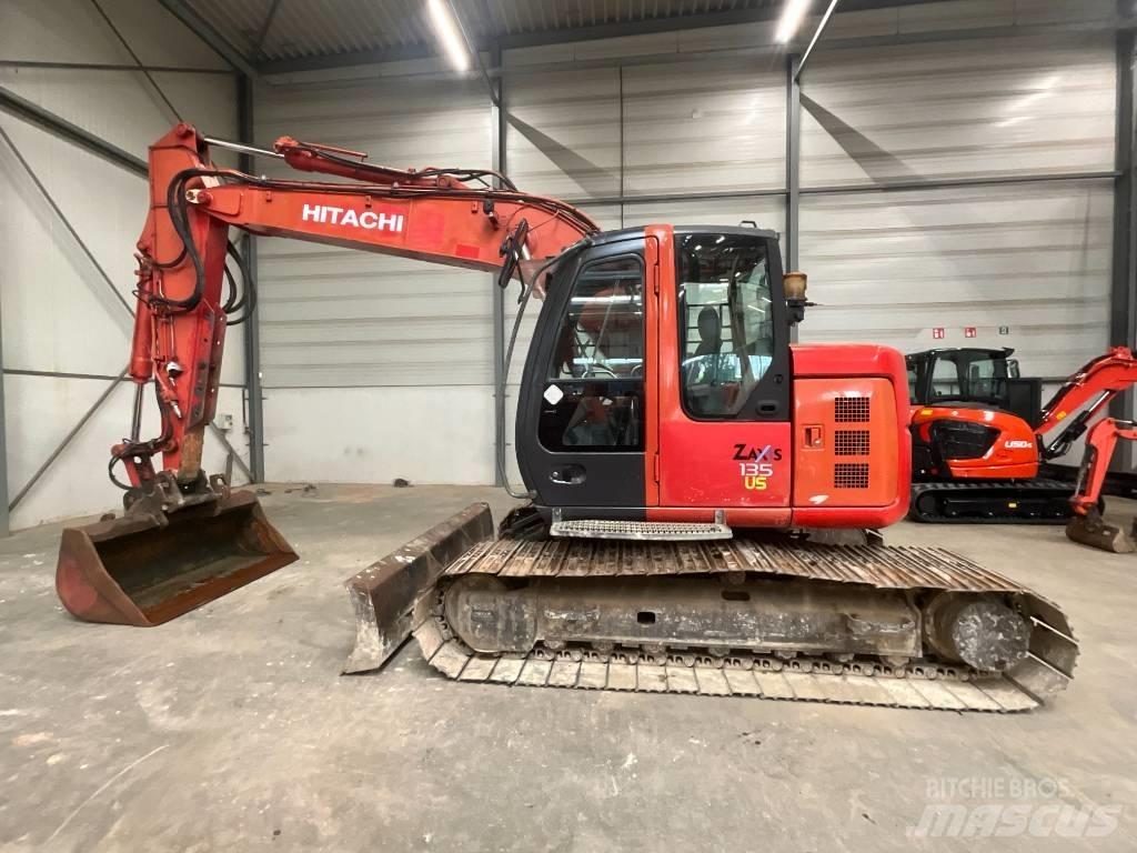 Hitachi ZX 135 US Paletli ekskavatörler