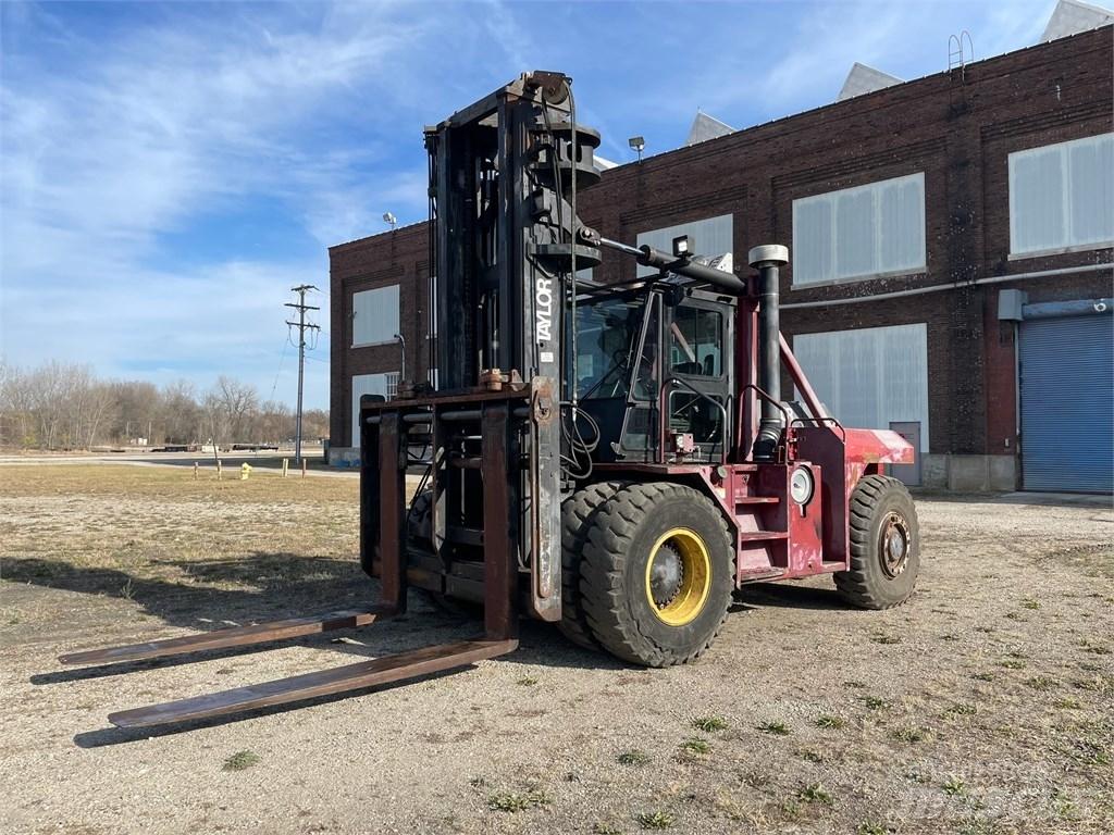 Taylor T450 Diger