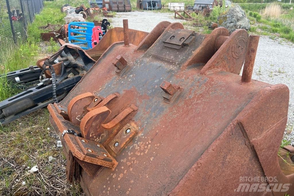 Liebherr R 946 Paletli ekskavatörler