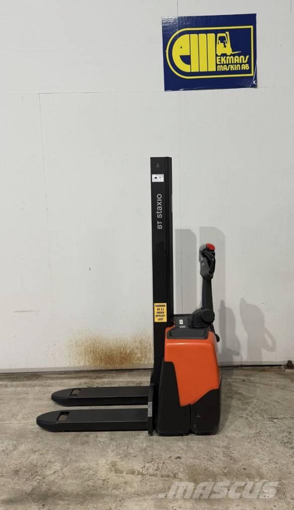 BT truck HWE 100 Düsük seviye kaldirici