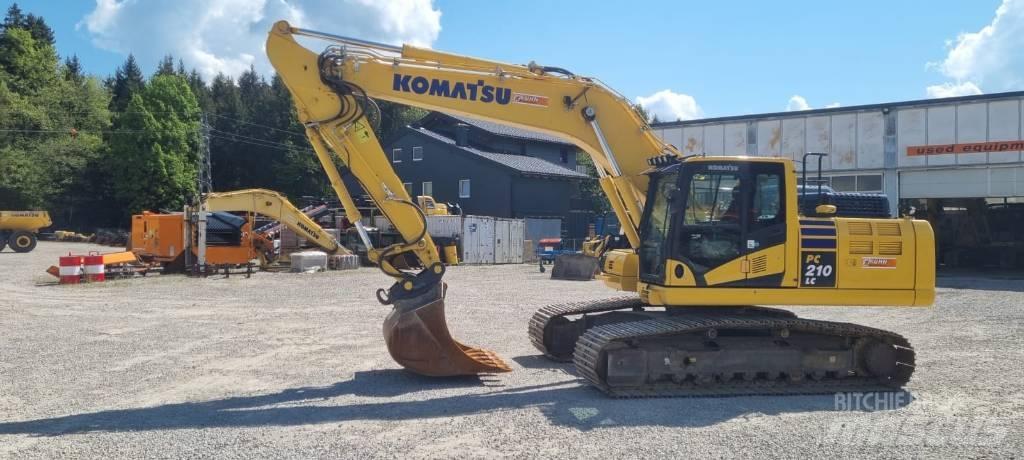 Komatsu PC 210 LC-11 Paletli ekskavatörler