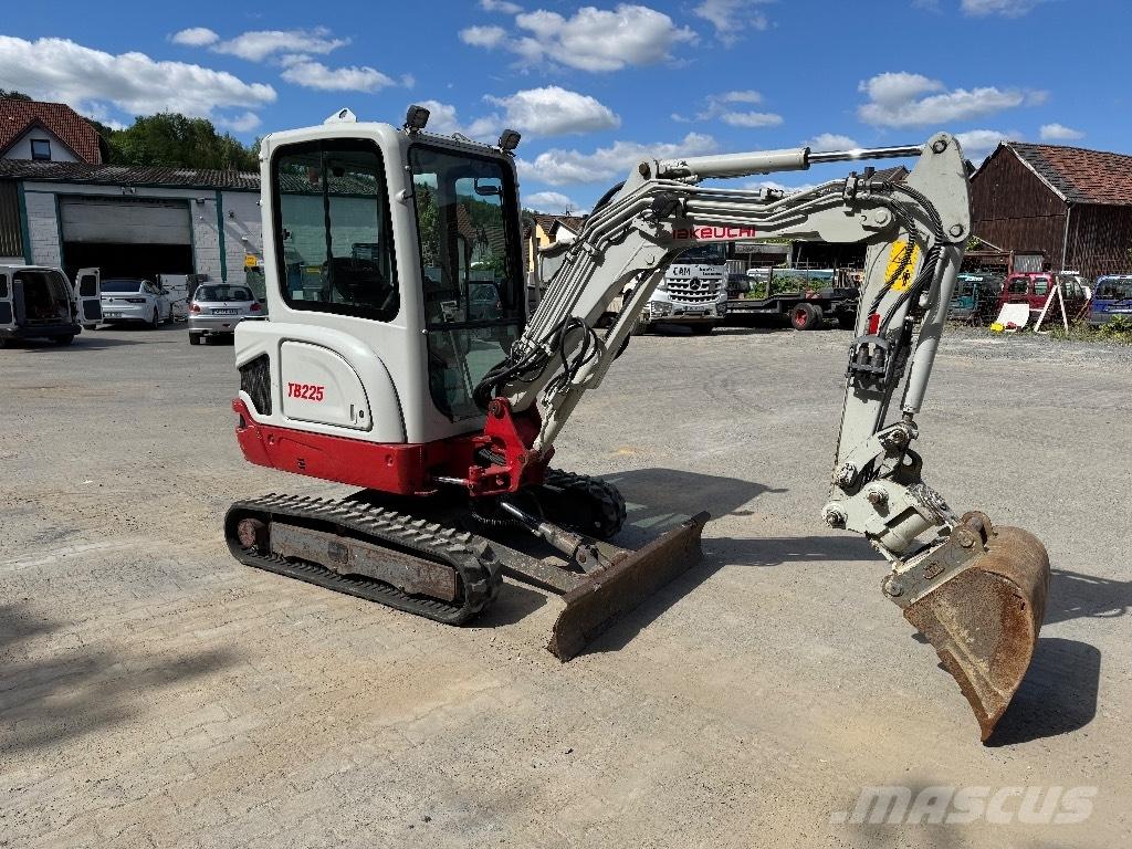 Takeuchi TB 225 Mini ekskavatörler, 7 tona dek