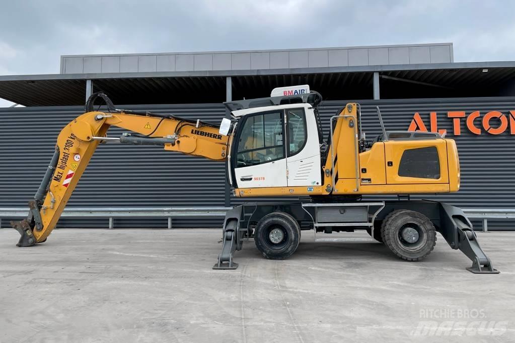Liebherr LH 24 Lastik tekerli ekskavatörler