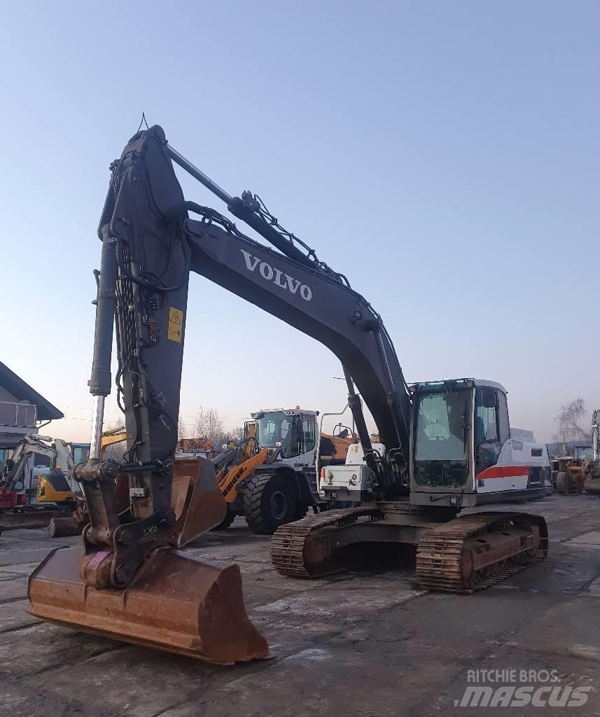 Volvo EC 250 D N L Paletli ekskavatörler