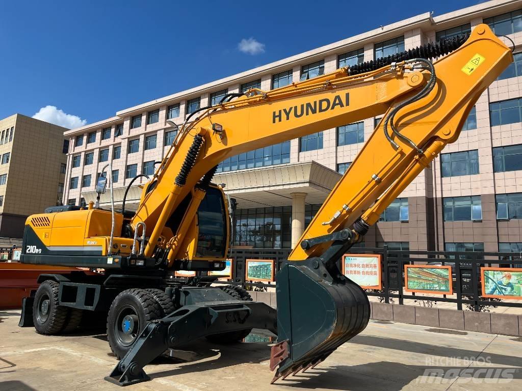 Hyundai R210W Lastik tekerli ekskavatörler
